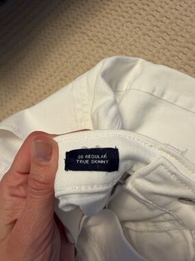 GAP White Denim Skinny Jeans